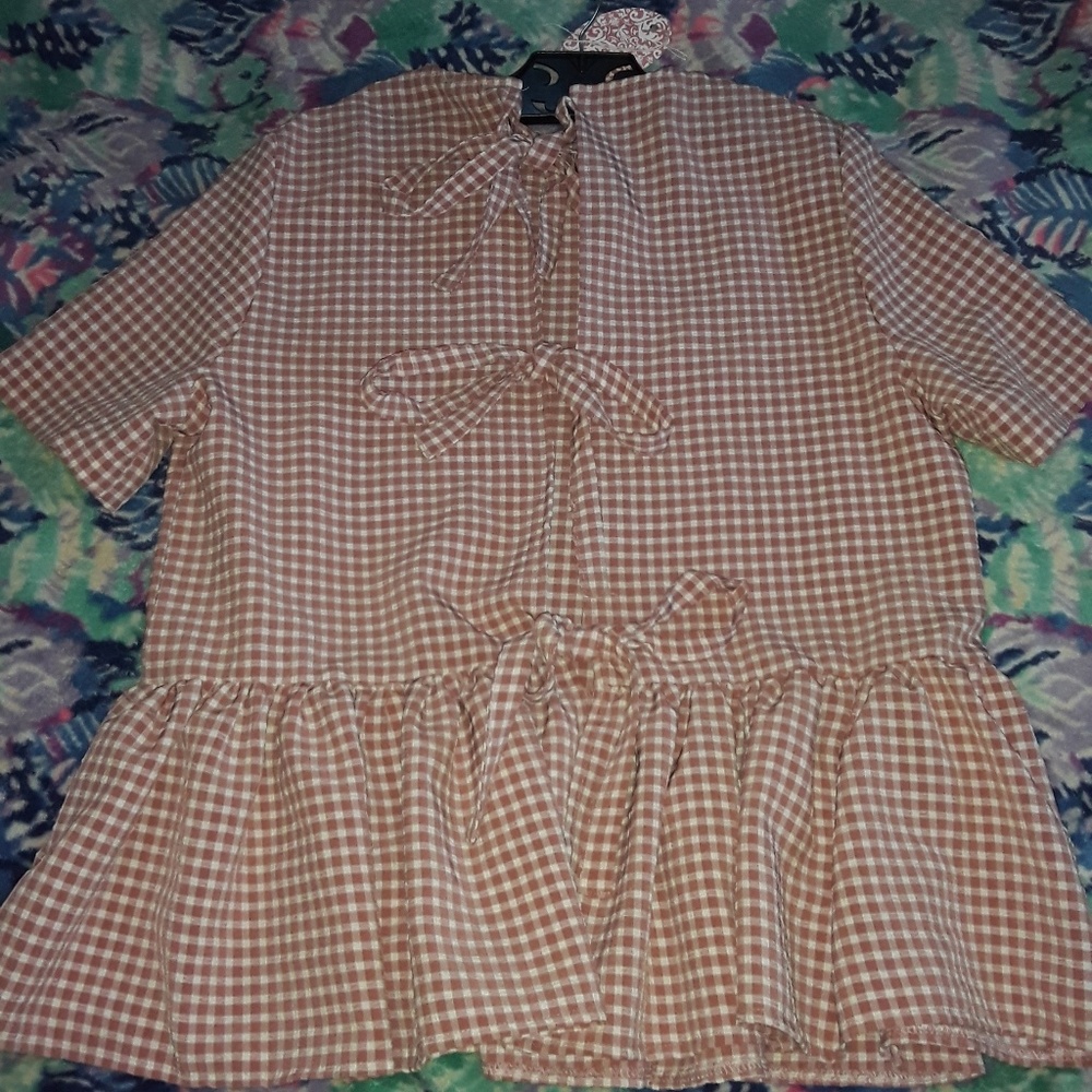 Ladies Sz Large Checkered Peplum Blouse